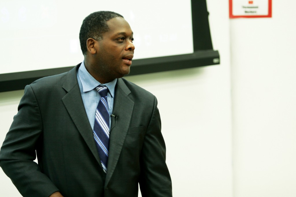 Photo by Nicholas Bostick | Dallas County District Attorney Craig Watkins answers a question asked by a student. 