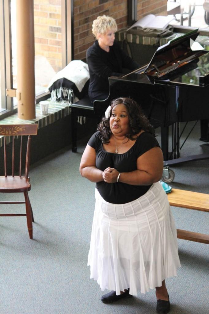 The recital began with Rose Taylor singing “If I Loved You.” 