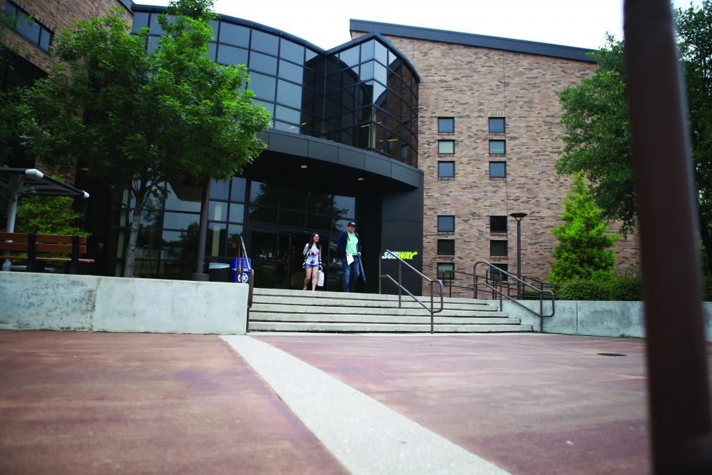 Brookhaven College Science and Allied Health Building – BakerTriangle