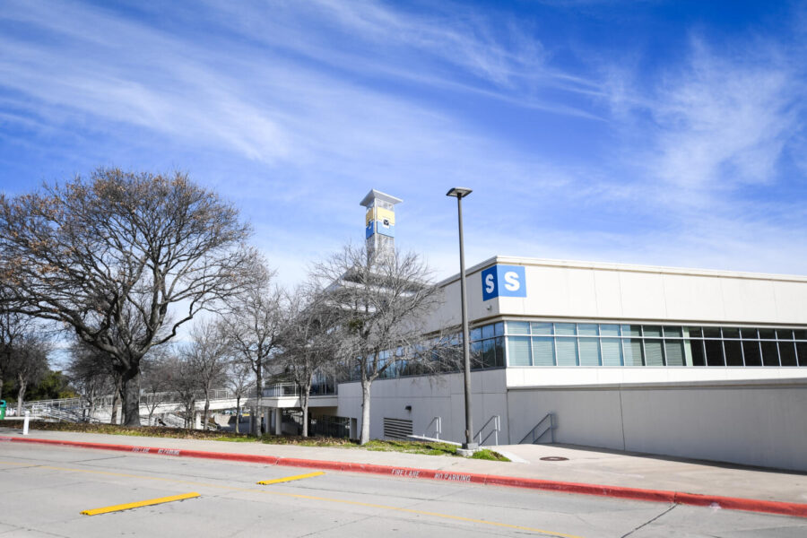 Photo of Mountain View Campus Building