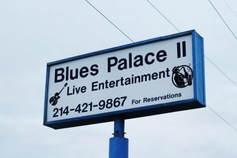 Blues Palace sign
