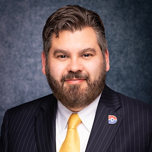 Headshot of Chancellor Justin Lonon