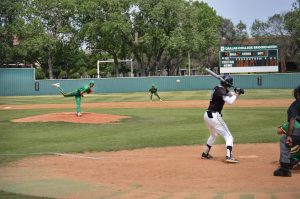 Alex Rangel about to hit a ball.
